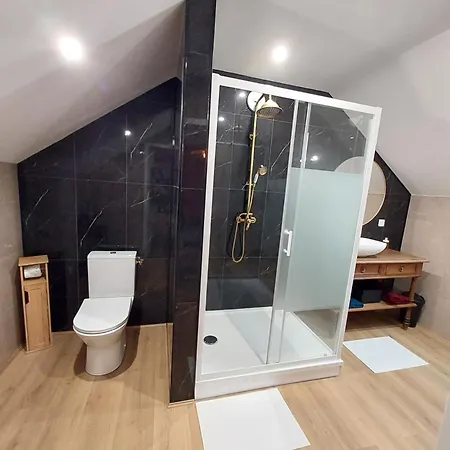 Spacieux Appartement De Charme, Proche Du Circuit Magny-Cours Exterior photo